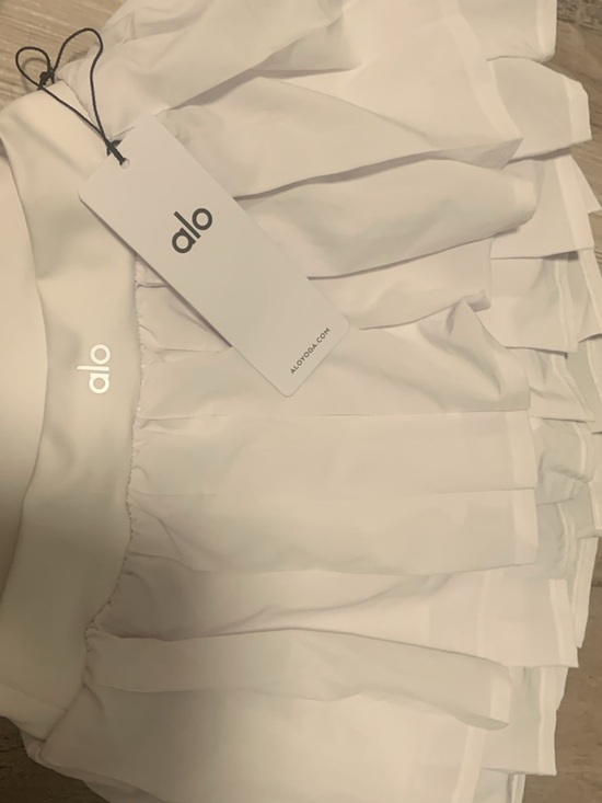 ALO Yoga Dresses & Skirts - ALO Yoga White Double or Nothing Tennis Skirt